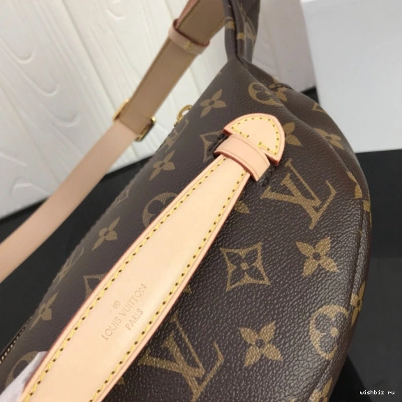 WIS Bumbag Vuitton Louis 0115